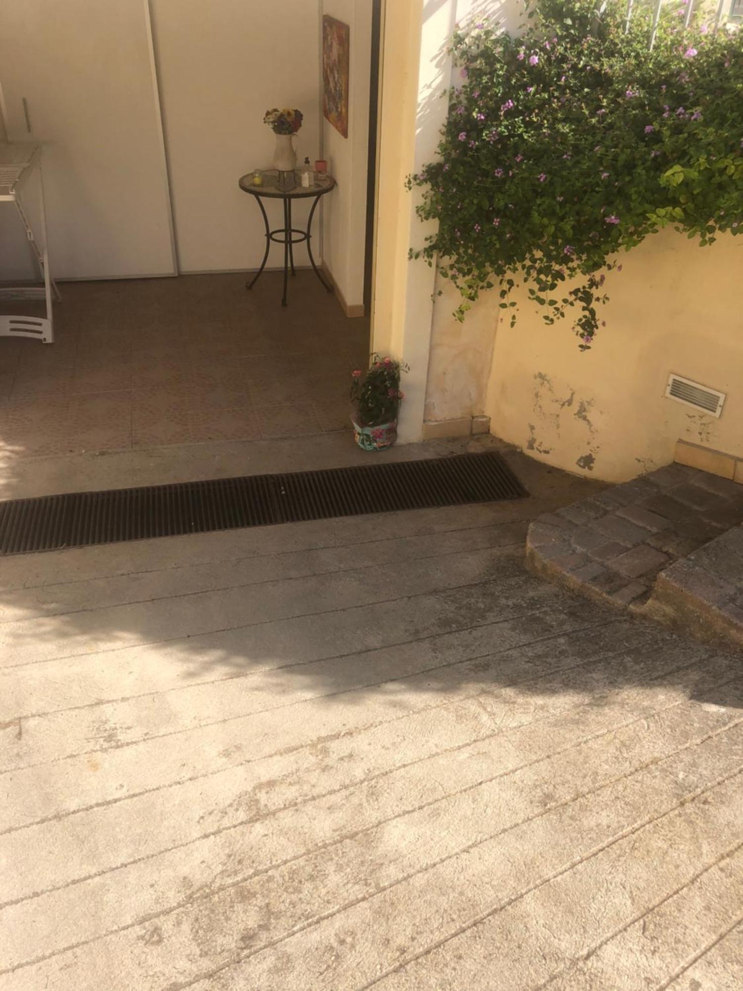 Robert House Apartment Алгеро Екстериор снимка