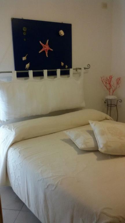 Robert House Apartment Алгеро Екстериор снимка
