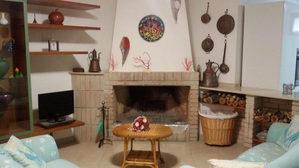 Robert House Apartment Алгеро Екстериор снимка