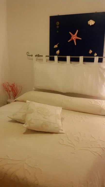 Robert House Apartment Алгеро Екстериор снимка