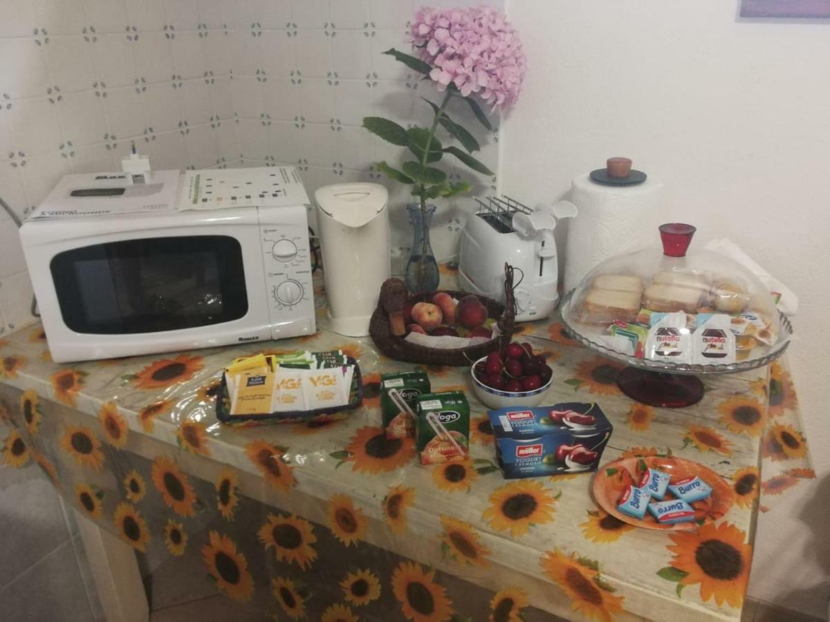 Robert House Apartment Алгеро Екстериор снимка